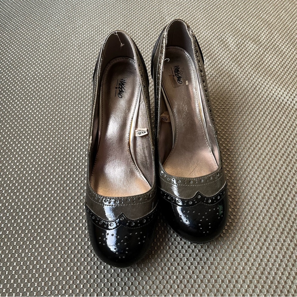 Black/Grey patent heels